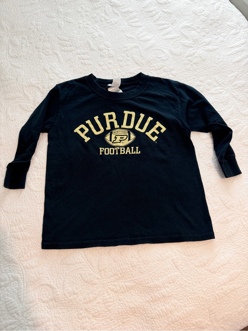 Purdue boilermakers long sleeve Tshirt size small youth kids
Tee
Black and gold